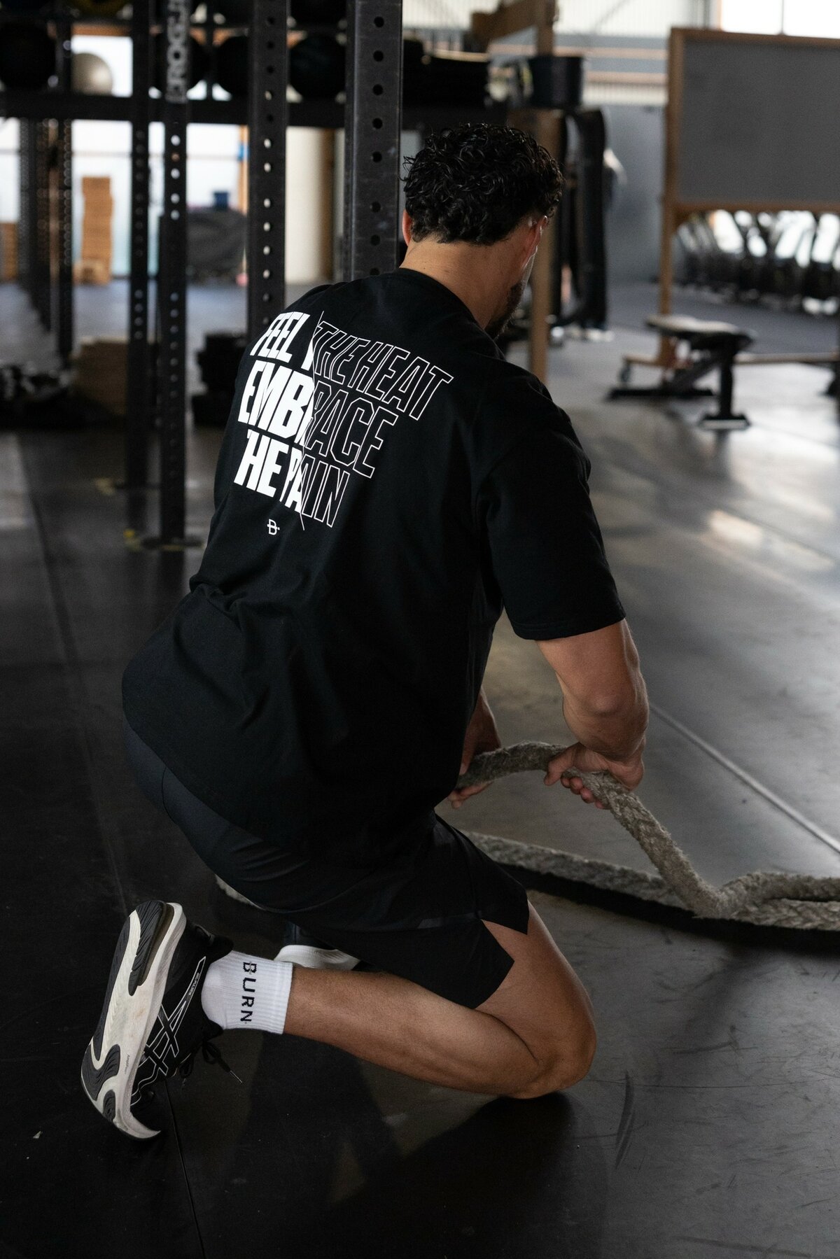 Uniseks BURN oversized Tee